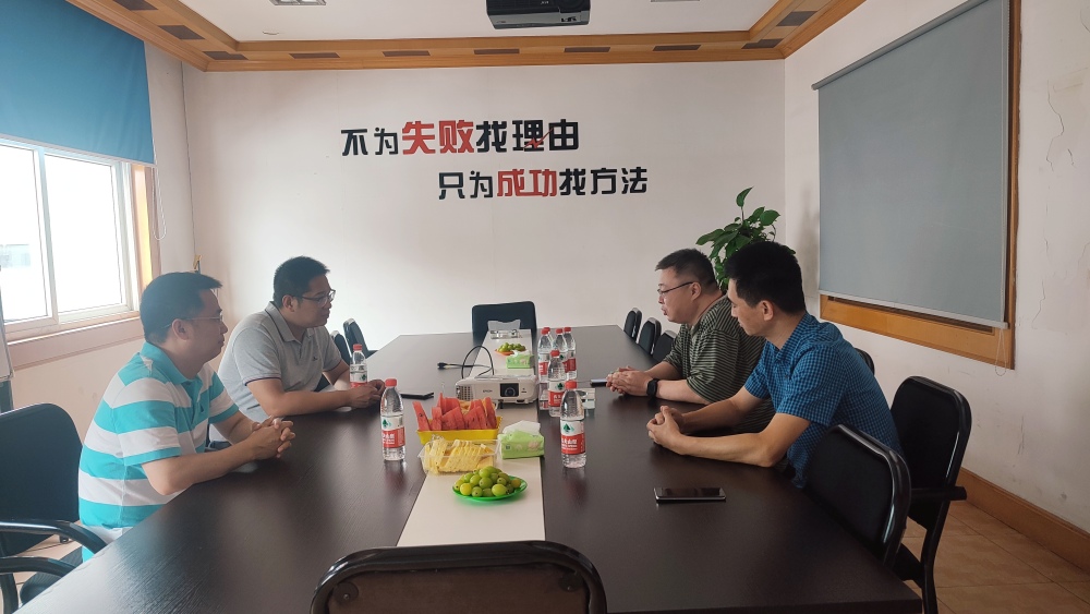 Şirketimizi ziyaret etmek ve rehberlik etmek için Zhejiang Üniversitesi'nden olağanüstü genç yeteneklere hoş geldiniz